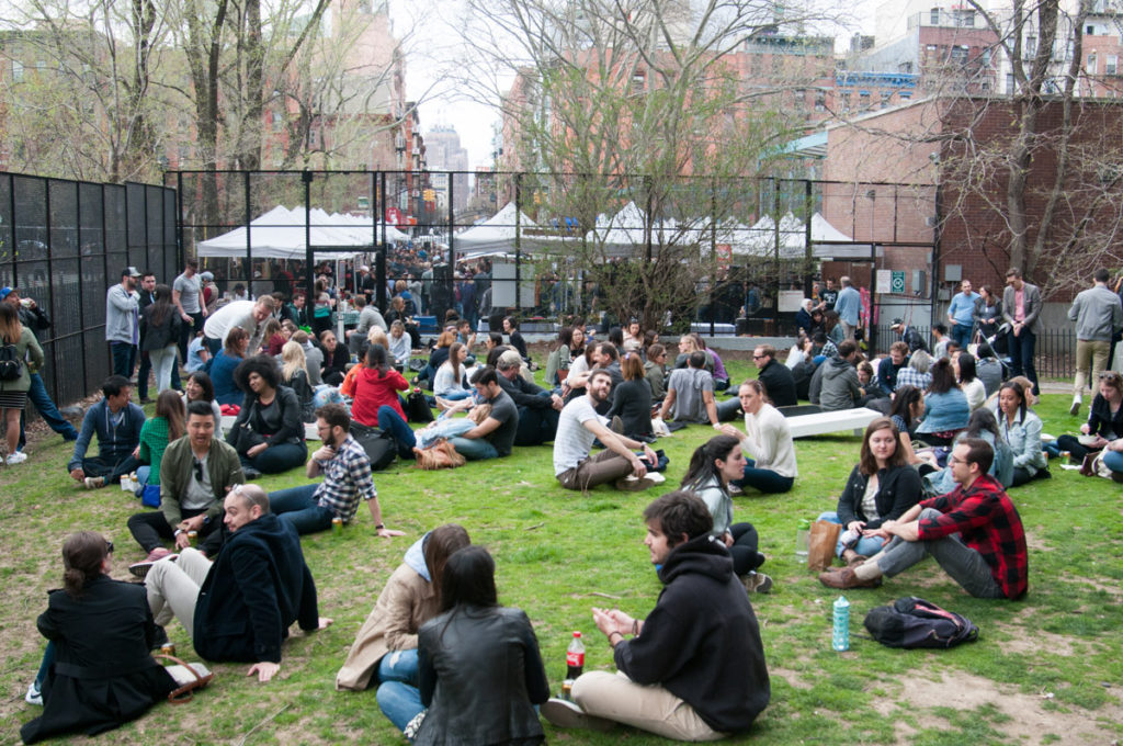 https://hesterstreetfair.com/wp-content/uploads/2017/04/17HSF400-0415-42-1.jpg