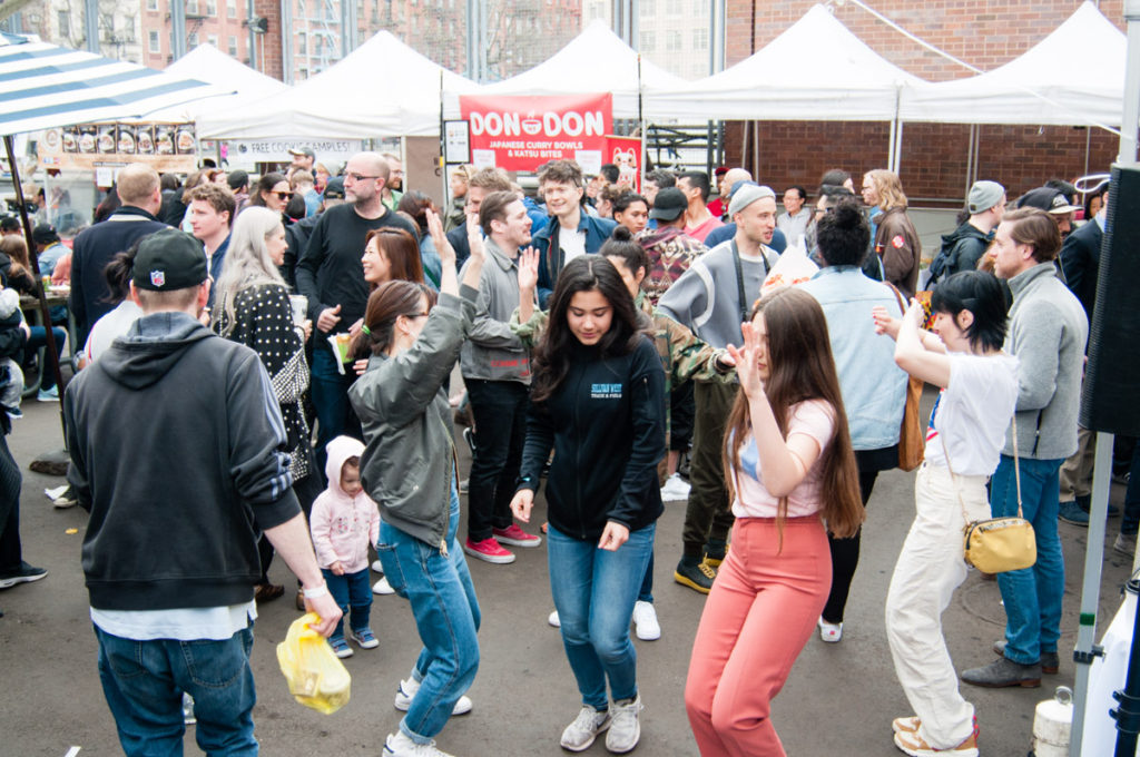 https://hesterstreetfair.com/wp-content/uploads/2017/04/17HSF400-0415-47-1.jpg